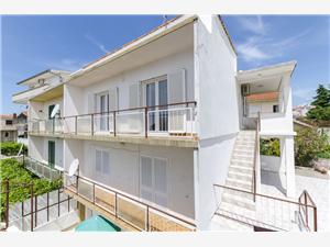 Apartment Sibenik Riviera,Book  Visnja From 50 €