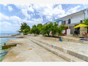 Accommodatie aan zee Split en Trogir Riviera,Reserveren  Marijana Vanaf 128 €