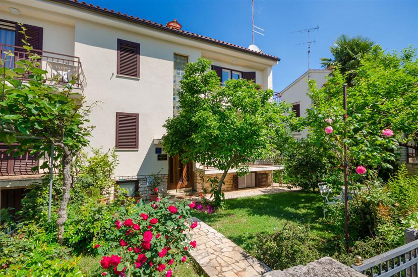 Apartments Milan 73251 Porec, Blue Istria