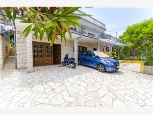 Apartma Split in Riviera Trogir,Rezerviraj  Vanja Od 185 €