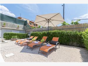 Casa Lisica Riviera di Spalato e Trogir (Traù), Dimensioni 55,00 m2, Alloggi con piscina