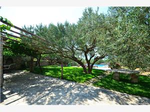 Casa Cvitanić Bol - isola di Brac, Casa di pietra, Casa isolata, Dimensioni 54,00 m2