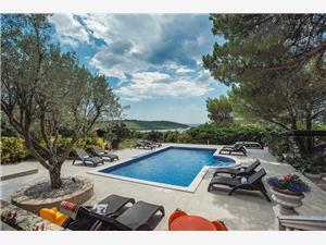 Accommodation with pool Blue Istria,Book  Mima From 532 €