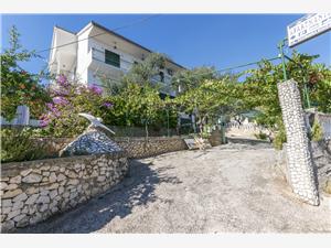 Beachfront accommodation Split and Trogir riviera,Book  Jasminka From 71 €