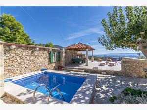 House PETRIC Middle Dalmatian islands, Size 60.00 m2, Accommodation with pool