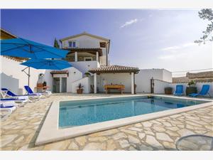 Huis Maria sa bazenom Porec, Kwadratuur 100,00 m2, Accommodatie met zwembad