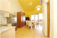 Apartment A12, for 5 persons