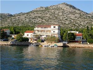 Apartments Bili-with the beautiful seaview Starigrad Paklenica, Size 35.00 m2, Airline distance to the sea 30 m, Airline distance to town centre 500 m