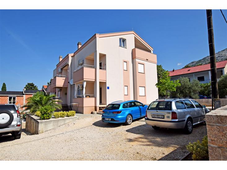 Appartamenti BRANKA-modernly equipped and close to the beach