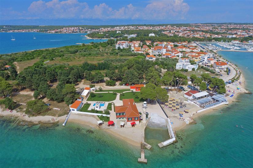 Apartmaji Punta Lanterna