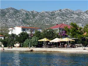 Appartements Sidro-by the sea Riviera de Zadar, Superficie 22,00 m2, Distance (vol d'oiseau) jusque la mer 15 m, Distance (vol d'oiseau) jusqu'au centre ville 100 m