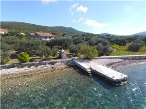 Remote cottage North Dalmatian islands,Book  Angelina From 121 €