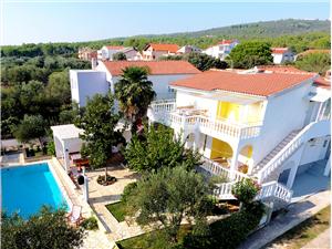 Appartement Split en Trogir Riviera,Reserveren  Milica Vanaf 218 €