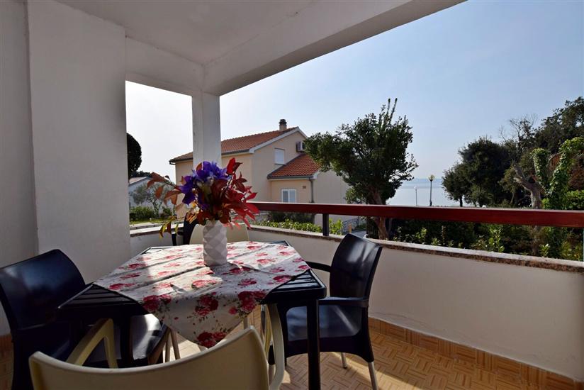 Apartment A1, for 5 persons