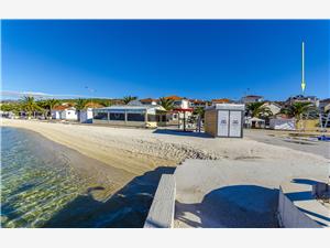 Accommodatie met zwembad Split en Trogir Riviera,Reserveren  Anna Vanaf 81 €