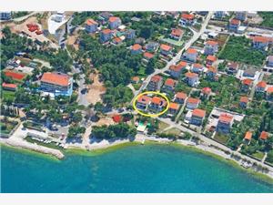 Accommodatie aan zee Split en Trogir Riviera,Reserveren  Sara Vanaf 99 €