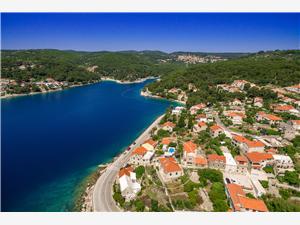 Villa Mir Vami Sumartin - island Brac, Size 150.00 m2, Accommodation with pool, Airline distance to the sea 200 m