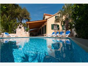 Hébergement avec piscine Les iles de la Dalmatie centrale,Réservez  Mill De 628 €