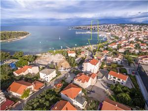 Apartments Karolina North Dalmatian islands, Size 42.00 m2, Airline distance to the sea 200 m, Airline distance to town centre 70 m