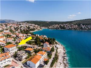 Beachfront accommodation Split and Trogir riviera,Book  Vinka From 50 €