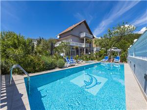 Villa Summertime Riviera von Rijeka und Crikvenica, Größe 193,00 m2, Privatunterkunft mit Pool