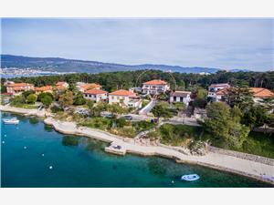 Beachfront accommodation Kvarners islands,Book  Nada From 113 €