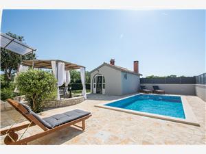 Casa Moonstone Zara (Zadar), Dimensioni 95,00 m2, Alloggi con piscina