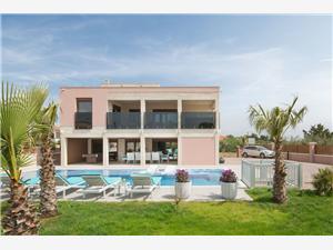 Villa Malibu Eclipse , Accommodation with pool, Airline distance to town centre 500 m