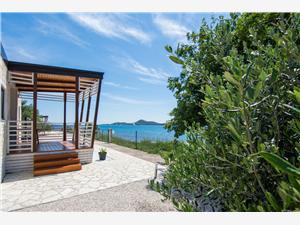 Beachfront accommodation Zadar riviera,Book  3 From 128 €
