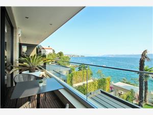 Beachfront accommodation Rijeka and Crikvenica riviera,Book  2 From 428 €