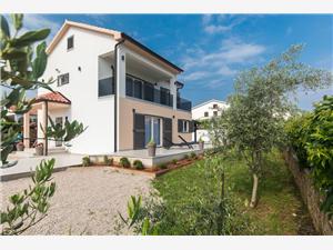 Holiday homes Kvarners islands,Book  Tereza From 286 €