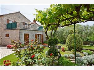 Holiday homes Green Istria,Book  Emma From 68 €