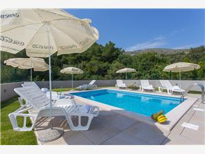 Smještaj s bazenom Split i Trogir rivijera,Rezerviraj Honey Od 2502 kn