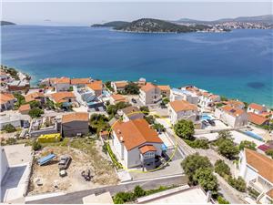 Privat boende med pool Split och Trogirs Riviera,Boka  Katic Från 1174 SEK