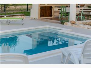 Huis Mia Seget Donji, Stenen huize, Kwadratuur 80,00 m2, Accommodatie met zwembad