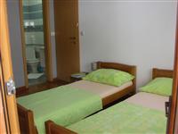 Room S1, for 2 persons