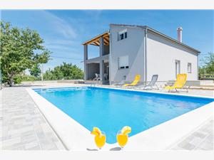 Ferienwohnung Cherry Garden Zadar Riviera, Größe 140,00 m2, Privatunterkunft mit Pool