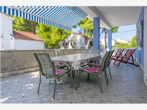 Appartement Midden Dalmatische eilanden,Reserveren  Nikola Vanaf 88 €