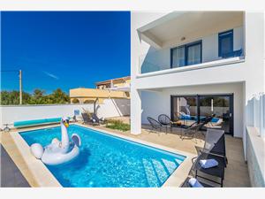 Villa Insula Aurea No.1 Linardici, Kwadratuur 120,00 m2, Accommodatie met zwembad, Lucht afstand naar het centrum 200 m