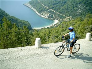 Kryssning med cykling i Mellersta och Södra Dalmatien & Cetina forsränning (TV)