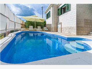 Accommodatie met zwembad Split en Trogir Riviera,Reserveren  Zvečanje Vanaf 128 €