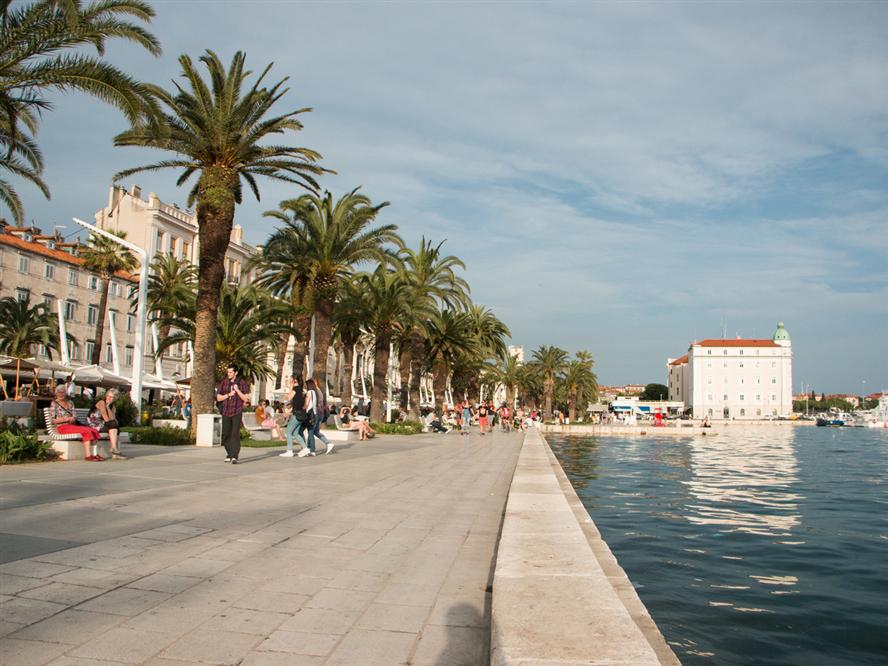 Split-promenade-Riva