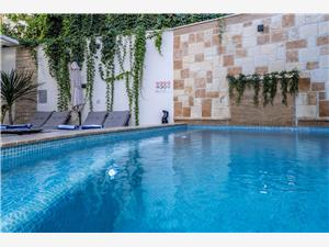 Vila Ribalto Dalmacija, Kvadratura 250,00 m2, Namestitev z bazenom, Oddaljenost od morja 100 m