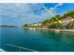 Namestitev ob morju Srednjedalmatinski otoki,Rezerviraj  Proti Od 171 €