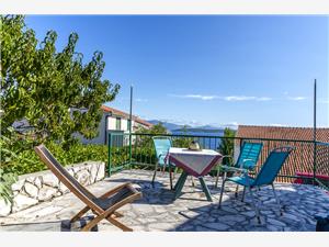 Apartment Middle Dalmatian islands,Book  Oaza From 121 €
