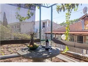 Apartman Közép-Dalmácia szigetei,Foglaljon  Bungalov From 31280 Ft
