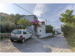 Apartment Split and Trogir riviera,Book  Slavko From 71 €