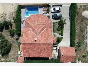 Апартамент Marica-on quiet location with pool Biograd, квадратура 95,00 m2, размещение с бассейном, Воздух расстояние до центра города 150 m