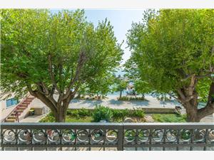 Apartment Split and Trogir riviera,Book  Roko From 101 €