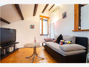 Appartamento Riviera di Spalato e Trogir (Traù),Prenoti  Lira Da 13 €